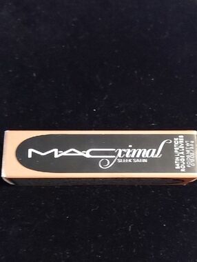 MAC Cosmetics Maximal Silk Satin Lipstick - Shade 839 Hodgepodge